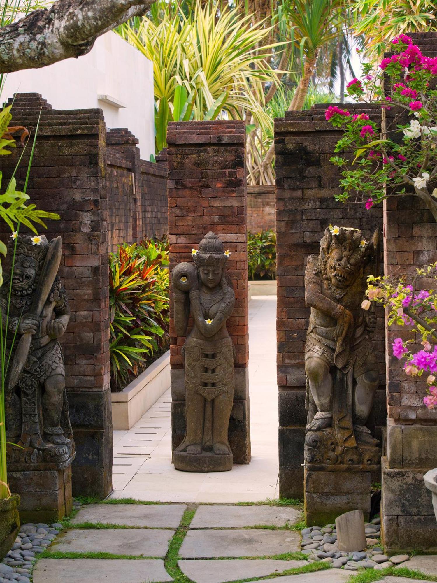 Majapahit Beach Villas By Nakula Ketewel Habitación foto